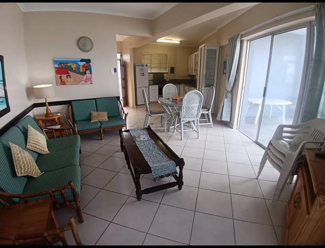 2 BEDROOM APARTMENT FOR SALE IN MARGATE BEACH